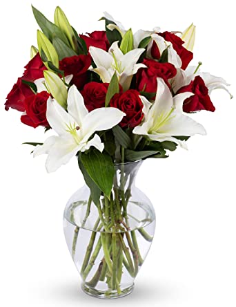 5 White Oriental Lilly & 10 Red Roses Bunch