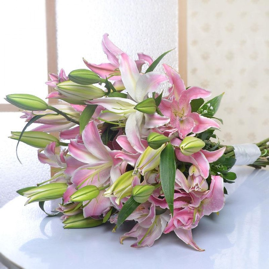 15 Pink Oriental Lily Bunch